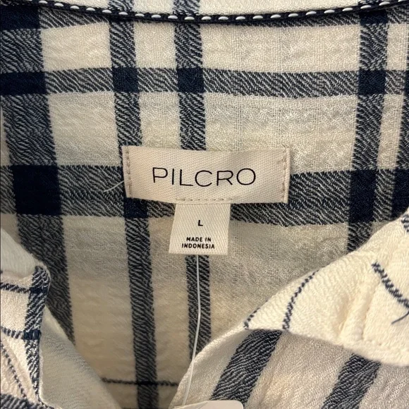 Anthropologie Pilcro Side-Slit Maci Tunic Buttondown in Ivory Plaid, size L, NWT - Picture 6 of 12